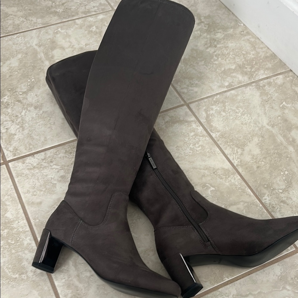 Elegant Knee-High Boots